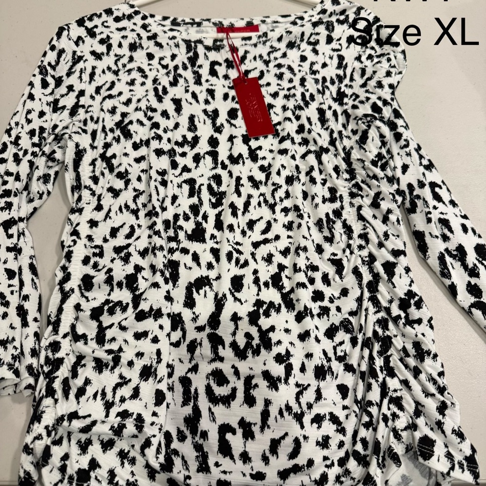 Jennifer Lopez Black and White Animal Print Long Sleeve Top
